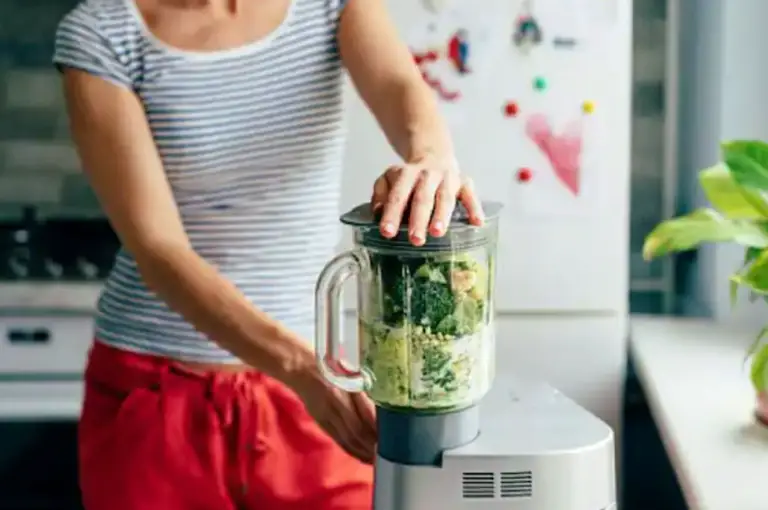 Grinder vs. Blender What's the Difference, and Which Is Better? The